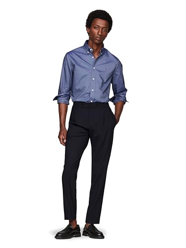 Image of Tommy Hilfiger Men's Long Sleeve Oxford Shirts in Regular Fit, Men's Button Down Shirts, Also Available in Big and Tall