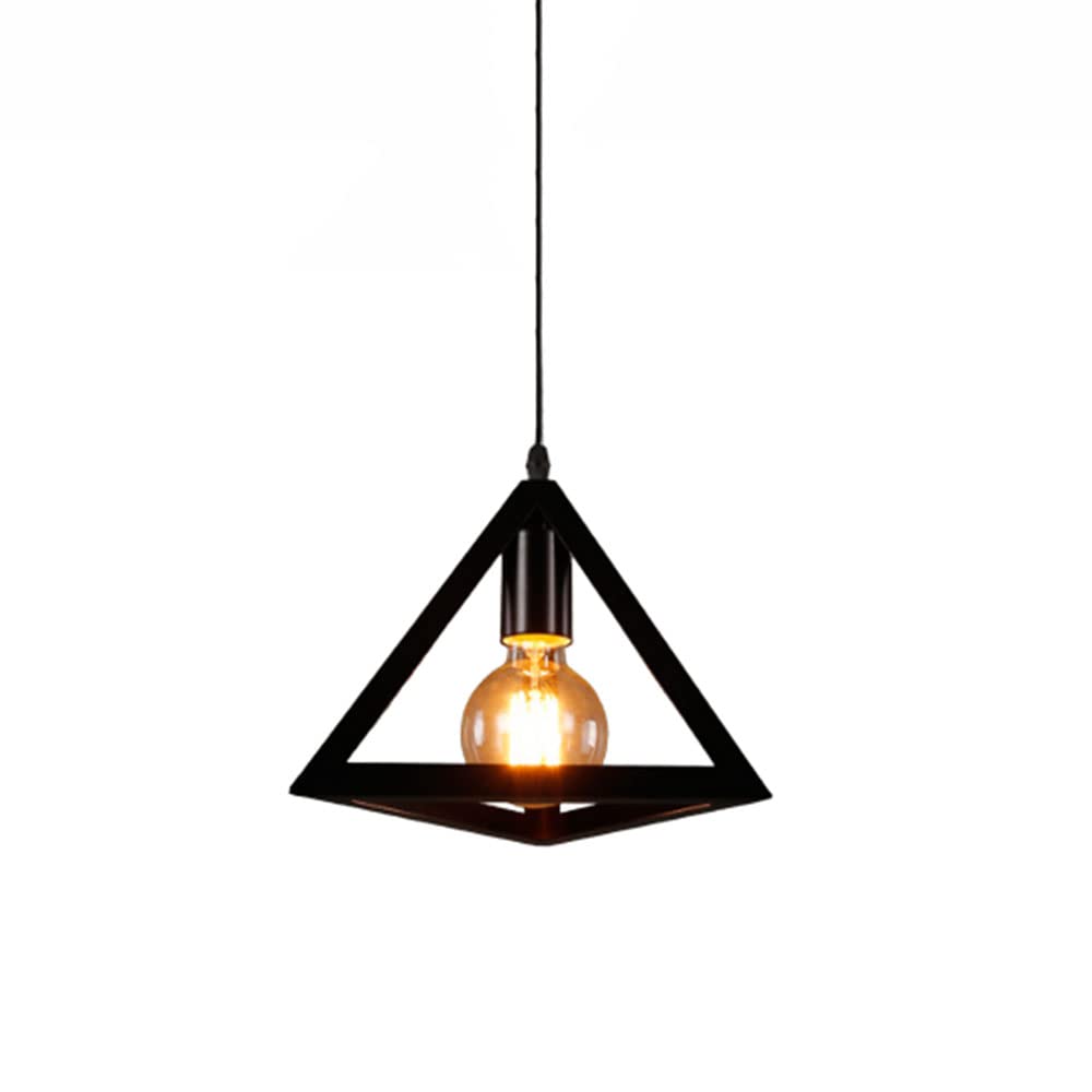 Lampe suspendue en métal noir pour illuminer un salon chaleureux