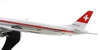 1/200 航空機モデル スタンド付き 1/200 航空機モデル スタンド付き Amazon.co.jp: STARTIST 1:200