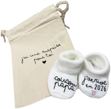 Chaussons et Pochon personnalisables pour bébé, coucou j'arrive en 2026, surprise pour un proche, futur papa ou mamie et papy, vendu dans un pochon j'ai une surprise pour toi