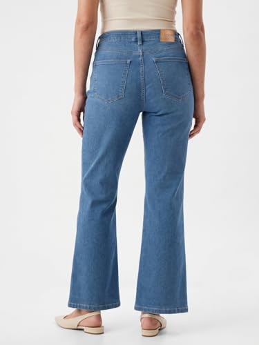 Image of Urbano Fashion Women's Mid Rise Bootcut Washed Jeans Stretchable