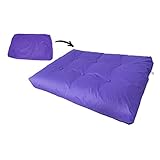 ESPECIFICACIONES: Medidas: A 19 x AN 120 x FON 80 cm - Sistema de apertura/cierre del forro: Cremallera - Material: Poliéster impermeable y antimanchas. El tejido es totalmente impermeable. El agua sólo puede penetrar por los bordes de los botones. Para que sea totalmente impermeable, basta con darle la vuelta al cojín con la parte sin botones hacia arriba - Color: Morado - Código RE6728