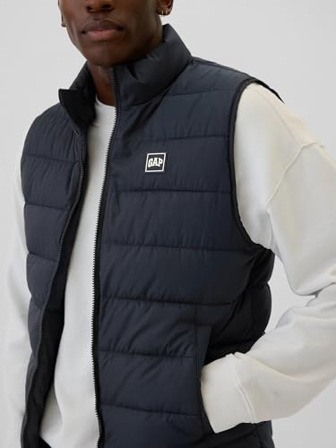 Image of GAP Men's Logo Lightweight Puffer Vest