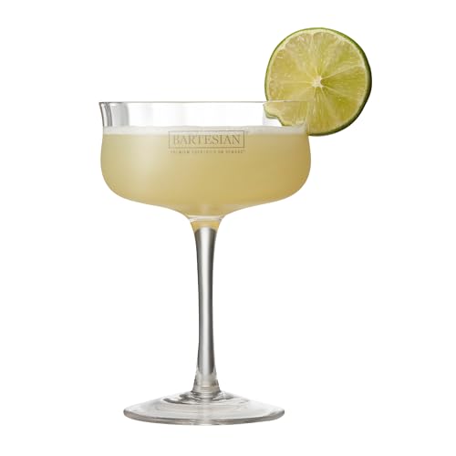 ESALTA IL FASCINO DEI TUOI COCKTAILS: I cocktail di alta classe meritano una vetrina all’altezza del loro gusto. Che tu stia organizzando una serata o gustando un drink in solitudine, questo bicchiere rende ogni sorso un momento speciale