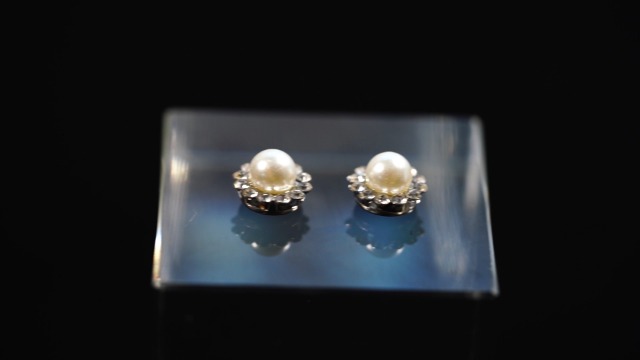 100Pcs Crystal Pearl Buttons, Round Flatback Rhinestone Beads Buttons with Diamond, DIY Craft Sewing Fasteners Accessories for Jewelry Making, Clothes, Clothing, Bags, Shoes, Wedding Dress 10mm