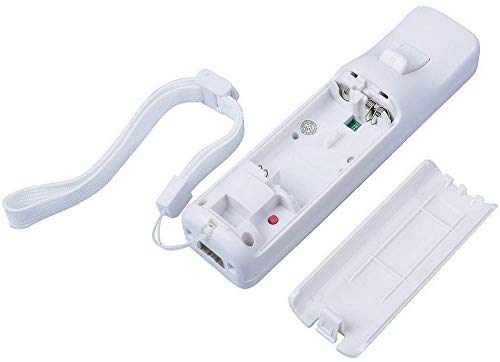 Top Souls Remote Game Controlle come with Silicone Case and Wrist Strap for Wii and Wii U - White