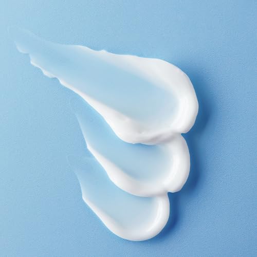 NIVEA Intensive Pflege Hand Creme Mini (30 ml), reichhaltige Hautcreme mit Mandel-Öl für intensive Feuchtigkeit, Handpflege mit dem einzigartigen NIVEA Duft