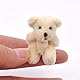 VIONNPPT 2er-Set Mini-Puppen Kaninchen und Bär 1:12 Miniatur Puppenhaus Zubehör, Schön Desktop Ornament Anhänger, Puppe Modell Geschenk für Dollhouse Wohnzimmer Haus