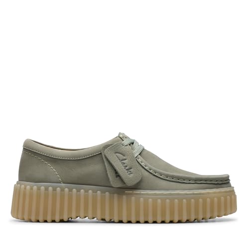 Image of Clarks Torhill Bee Nubuck Schuhe in