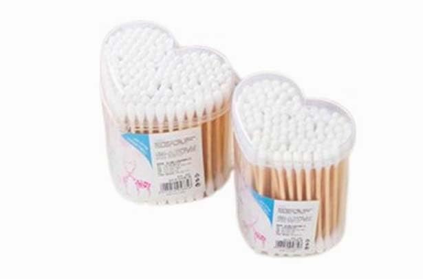 DCELLA Bamboo Cotton Ear Buds | Swabs | Multipurpose Double Tip Cotton Earbuds | Swabs with Sustainable Bamboo Better Than Wooden Stick | Cotton Swabs for Ear (Pack of 2) (Big Round Shape)
