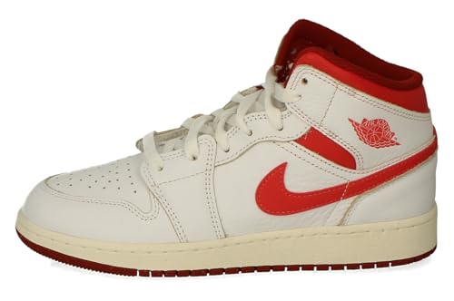 Image of Nike Air Jordan 1 Mid SE GS Boys Shoes