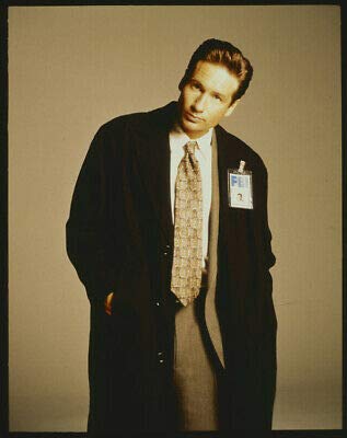 Amazon.com: David Duchovny Fox Mulder The X Files Original 2.25 x
