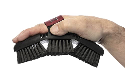 LeMieux-Flexi-Soft-Body-Brush-for-Horses-Black-Synthetic-Bristles-Ergonomic-Shape-One-Size