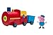 Produktbild Jazwares 95673 - Peppa Wutz kleine Lok, Eisenbahn mit Anhänger und exklusiver Schorsch Spielfigur, Lokomotive mit Sitzplätzen für 2 Figuren, Original Peppa Pig Spielzeug Zug für Kinder ab 3 Jahren