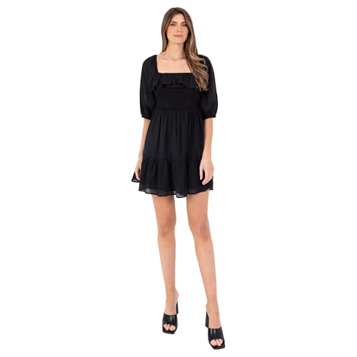Robe patineuse courte col carré Lovedrobe pour un style smocké élégant au quotidien