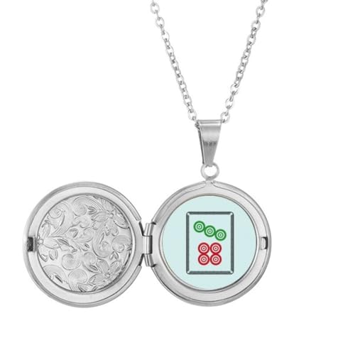 Collier Mahjong médaillon 7 carreaux aux finitions ciselées