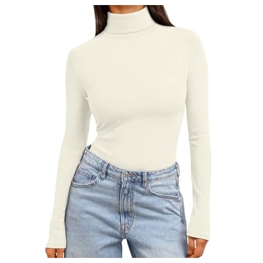 25 Chic Casual Outfits with Jeans and a Blazer - Your Ultimate Everyday Style Guide Turtleneck