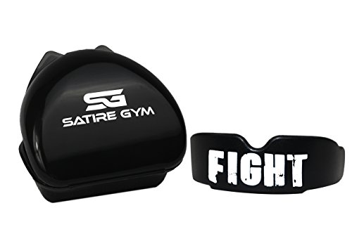 Satire Gym Mundschutz Zahnschutz - Für Boxen, Kickboxen Kampfsport, MMA, Rugby, American Football, Judo, Karate & Hockey - Farbe schwarz für Erwachsene Herren (schwarz FIGHT, adult)