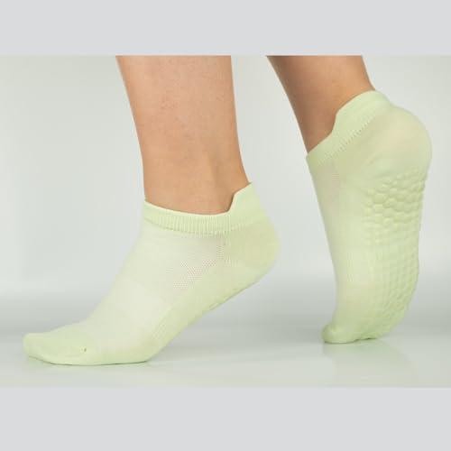 Image of Pilates Socks with Grips for Womens Athletic Gym Yoga Barre Dance Non Slip Skid Socks for Women