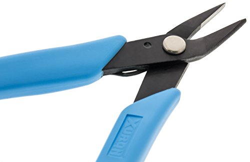 Herramienta Xuron 485S con sistema de cierre de mantas plegable 7