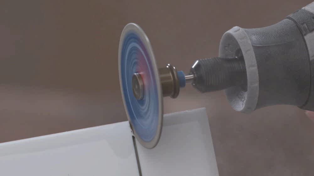 Dremel MAX Disco de corte de alto rendimiento (SC545DM) Disco de corte con recubrimiento de diamante con sistema EZ SpeedClic, 38 mm, durabilidad máxima de vida