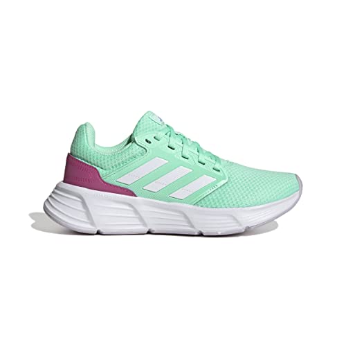 حذاء رياضي للنساء من اديداس adidas - جالكسي