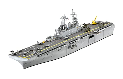 Revell 05178 Assault Carrier USS WASP Class 1:700 Scale Model Kit by Revell - Used condition - Image 2