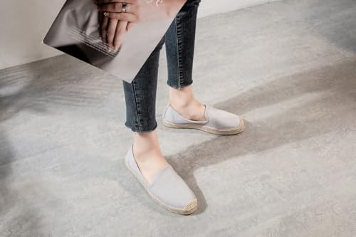 Image of Women's Classic Slip on Flat Shoes Casual Cap-Toe Platform Simple Espadrille Canvas Loafers