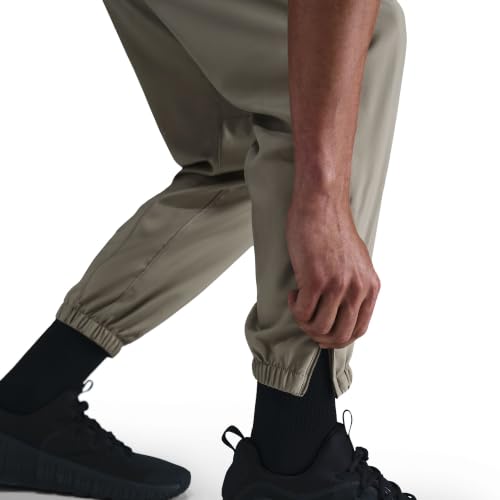 Image of Nike Men's Form Dri-FIT Tapered Versatile Pants