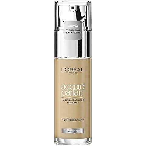 Base de maquillaje L'Oréal Paris Accord Parfait con ácido hialurónico Cover