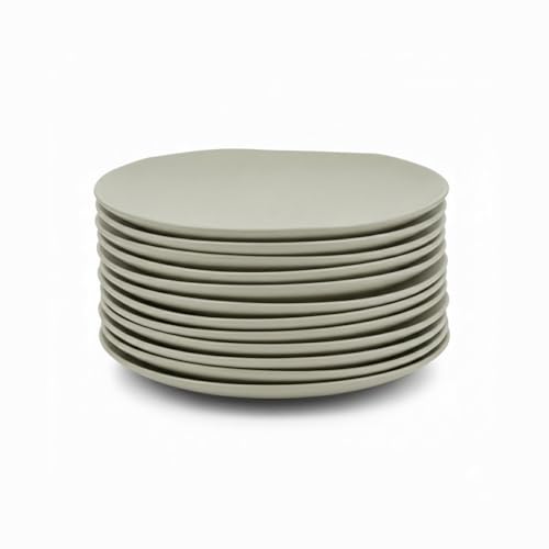 Juego de 12 platos de postre de melamina en color verde. Resistentes y ligeros, ideales para uso diario. Diámetro 20 cm. Apto para lavavajillas. No apto para microondas.
