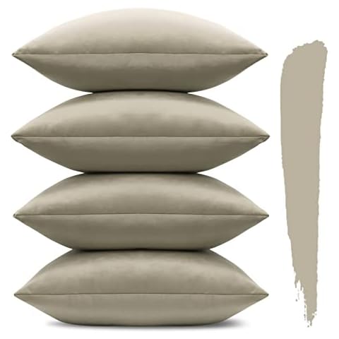Sungeek Set of 4 Soft Velvet Cushion Covers Cover