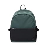 Novedad urbana de Mandarina Duck, esta mochila es cómoda, ligera y funcional gracias al uso del ripstop y al amplio volumen del compartimento principal: el compartimento principal está cerrado con cremallera y presenta organización interna y alojamiento para PC, mientras que en el exterior hay un cómodo bolsillo frontal cerrado con cremallera y dos bolsillos laterales.
