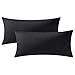 DEZENE Housses de Coussin Décoratives Noires: Pack de 2 Taies d'oreiller Rectangulaires en Velours Doux Solide de 40 cm x 80 cm pour Canapé de Chambre