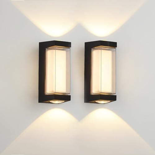 Applique murale extérieur LED anti-infiltration IP65 pour sécuriser un mur sombre
