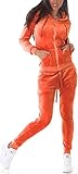 Samtig-zarter und flauschig-weicher Velours Jogginganzug als Zweiteiler-Kombination (Set aus Kapuzen-Jacke & Hose)