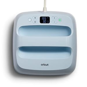 Cricut EasyPress 3 | 22,5cm x 22,5cm (9″ x 9″) | Präzise Temperaturregelung bis 205 °C (400 F) | Bluetooth®-Technologie Heizpresse zur Aufbügel- (HTV), Infusible Ink- und Sublimationsmaterialien