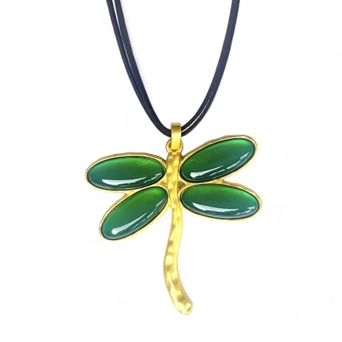 ASTER ALHELÍ – Colgante Mujer Libélula Dorada – Collar Largo Ajustable de Ante Marrón con Amuleto de Protección – Joyería Artesanal Hecha a Mano en España – Regalo Original Mujer (Verde)