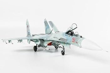 Amazon | ズベズダ 1/72 ロシア軍 SU-27SM スホーイ 戦闘機 プラモデル