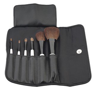 Make-Up Pinsel Set Inhalt: 6 Stück Naturhaar mit Pinseltasche Inhalt: 1x Lippenpinsel, 1x Eyelinerpinsel, 1x Lidschattenpinsel 5mm, 1x Lidschattenpinsel 9mm, 1x Rougepinsel, 1x Puderpinsel und Kosmetiktasche (Black)