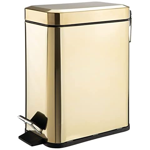 mDesign Pedal Waste Basket — Metal Waste Bin with Pedal, Lid and Plastic Bucket Insert — Perfect for Bathroom, Kitchen and Office — 5 litres Household Rubbish Bin with Ergonomic Design — Soft Brass Cover