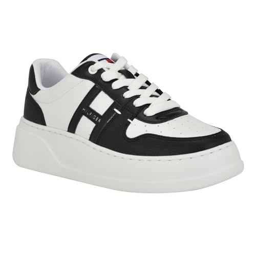 Tommy Hilfiger Women's Giahn Sneaker