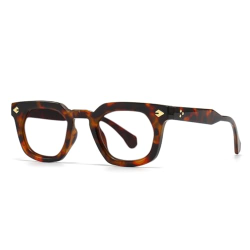Lunettes rétro pour femme verres ovales dégradés style bohème en terrasse