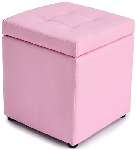 Tabourets et poufs de rangement pour optimiser un petit salon