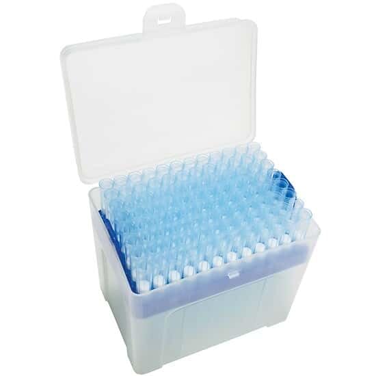 Cole-Parmer Universal Pipette Tips with Filter, Autoclave, 1000 μL: 10 Racks x 96 Tips