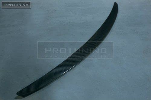 Aileron de coffre carbone MB S-Class W222 en fibre tressée finition vernie