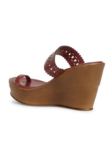 Image of Bata Women's Toe Ring Sandals