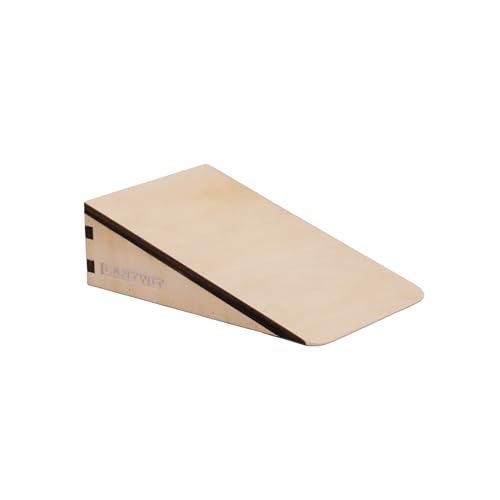 LANTWIT Triangle Fingerboard Ramp – Handmade Wooden Slope Obstacle, Mini Wooden Ramp for 96mm–99mm Fingerboards, Durable Desk Skatepark Toy & Gift for Skaters