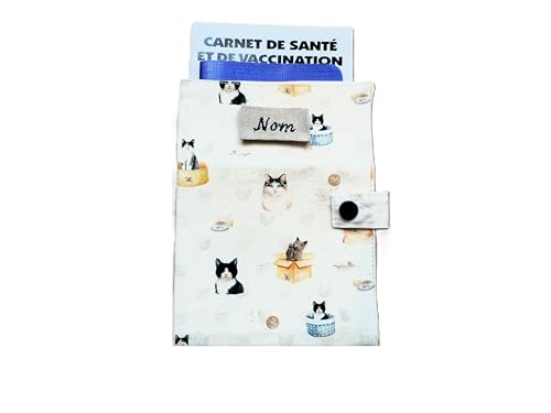 eliz-style-creation - Couverture de Carnet de Santé pour Chat, Range Ordonnance, Protège Passeport, Chats Noir et Blanc Paniers et Cartons fond Ecru, nom brodé