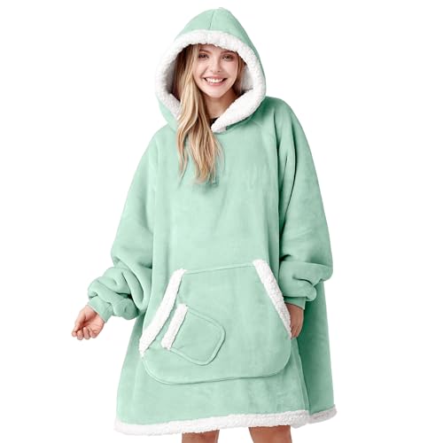 Image of Giggling Getup Wearable Blanket Hoodie for Women Men Gifts for Women Mom Wife Sherpa Fleece Hooded Blanket Sweatshirt Cozy Sherpa Wearable Throw with Pocket & Sleeves for Adult Oversize Light Green